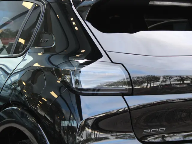 Peugeot 208 Hybrid 136 e-DCS6 GT 2024 Hybride Benzine 26