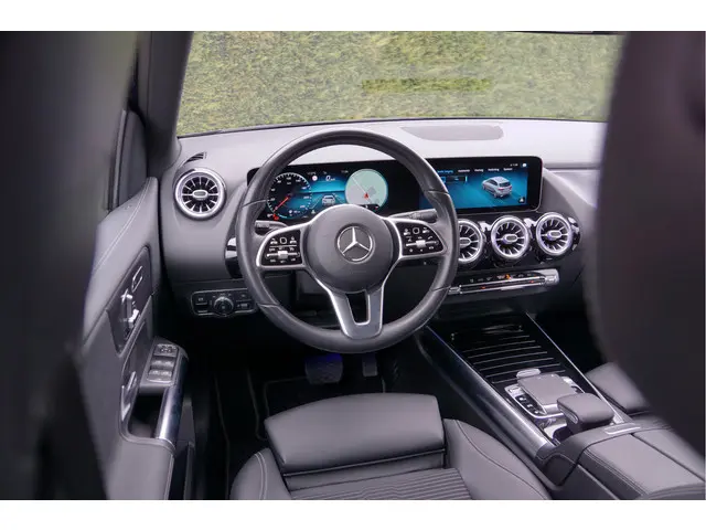 Mercedes-Benz B-Klasse B 200 2019 Benzine 28