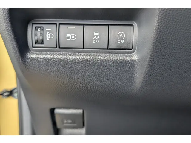 Toyota Aygo X 1.0 VVT-i MT Premium 2023 Benzine 16