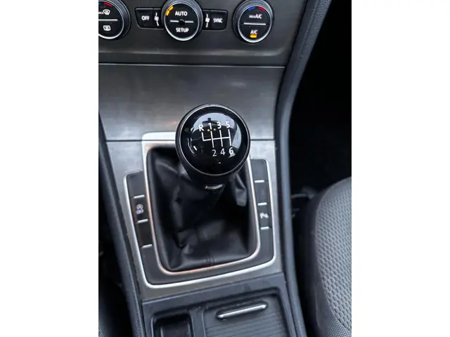 Volkswagen Golf 1.2 TSI Comfortline 2013 Benzine 12