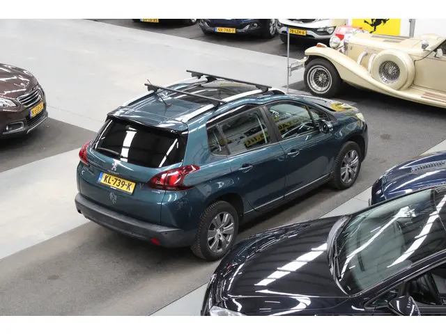 Peugeot 2008 1.2 PureTech Blue Lion 2016 Benzine 30