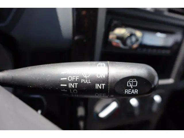 Suzuki Splash 1.0 VVT Base, Trekhaak. 2012 Benzine 8