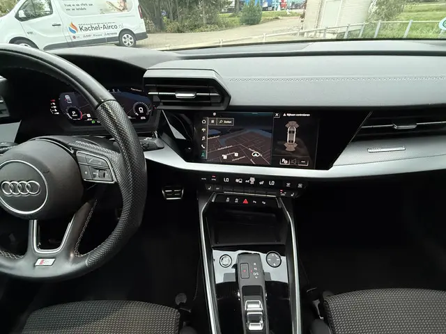 Audi A3 Limousine 30 TFSI S edition 2022 Benzine 18