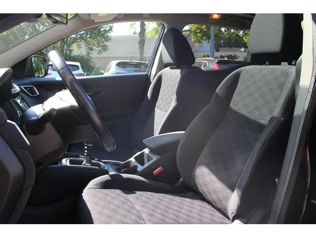 Nissan QASHQAI 1.2 N-Connecta 2017 Benzine 7