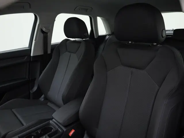Audi Q3 40 TFSI/190PK S-tronic quattro 2021 Benzine 34