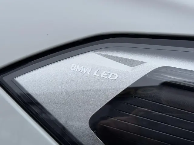 BMW X1 sDrive18i Executive Edition 2020 Benzine 35