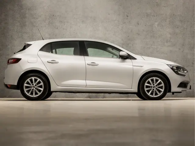 Renault Mégane 1.2 TCe Limited Sport 2018 Benzine 4