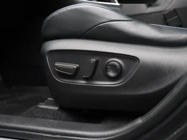 Toyota RAV4 2.5 Hybrid Bi-Tone 2020 Hybride Benzine 11