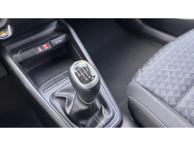 Peugeot e-2008 EV Allure Pack 50 kWh 2022 Elektrisch 29
