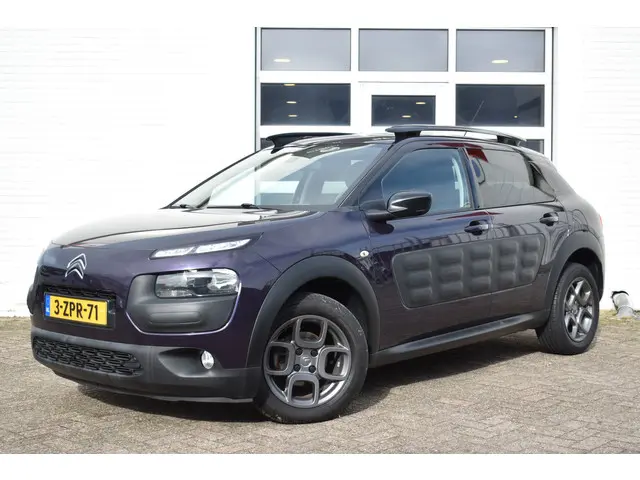 Citroën C4 Cactus PureTech 110 Shine 2015 Benzine 19