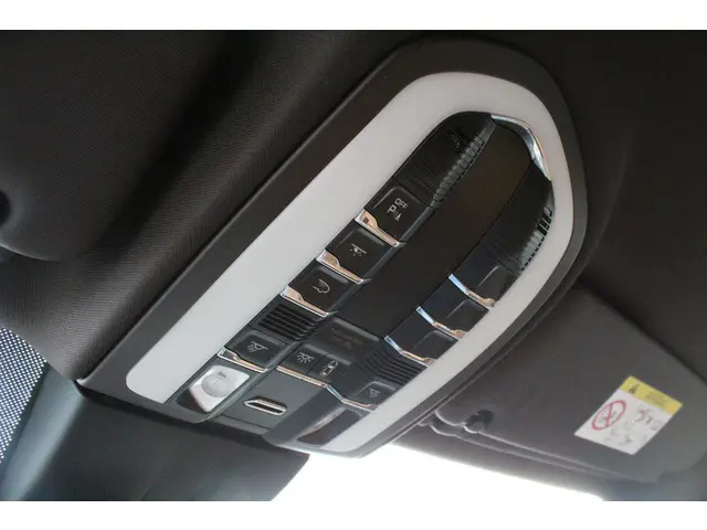 Porsche Cayenne 3.0 S E-Hybrid 2015 Hybride Benzine 81