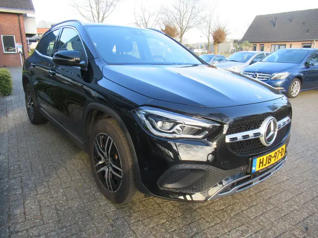 Mercedes-Benz GLA 200 Business Solution 2021 Benzine 5