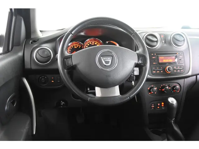 Dacia Sandero 0.9 TCe Ambiance *Nieuwe APK* 2013 Benzine 19