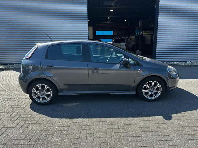Fiat Punto Evo 0.9 TwinAir Racing 2015 Benzine 4