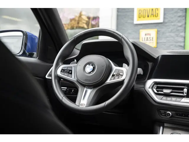 BMW 3 Serie 320i High Executive 2020 Benzine 18
