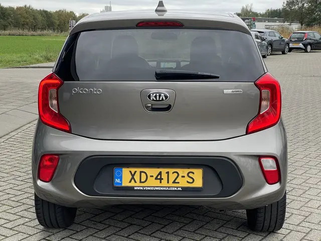 Kia Picanto 1.0 CVVT Design Edition 2018 Benzine 8