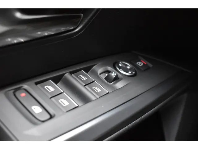 Peugeot 3008 Hybrid 136 EAT6 GT 2024 Hybride Benzine 16
