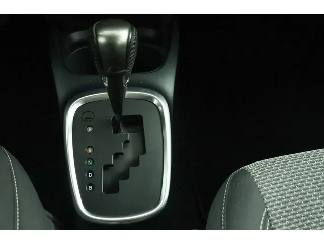 Toyota Yaris 1.5 Hybrid Lease 2015 Hybride Benzine 27