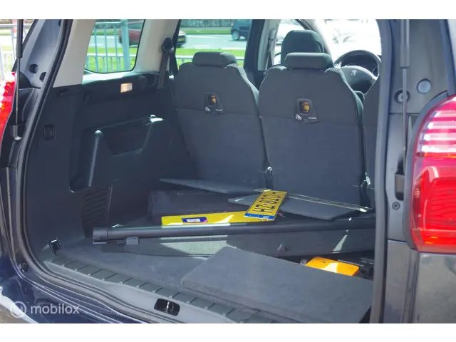 Peugeot 5008 1.2 PureTech Style 5p. 2016 Benzine 5