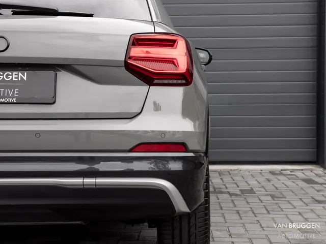 Audi Q2 35 TFSI S-Line 2020 Benzine 36
