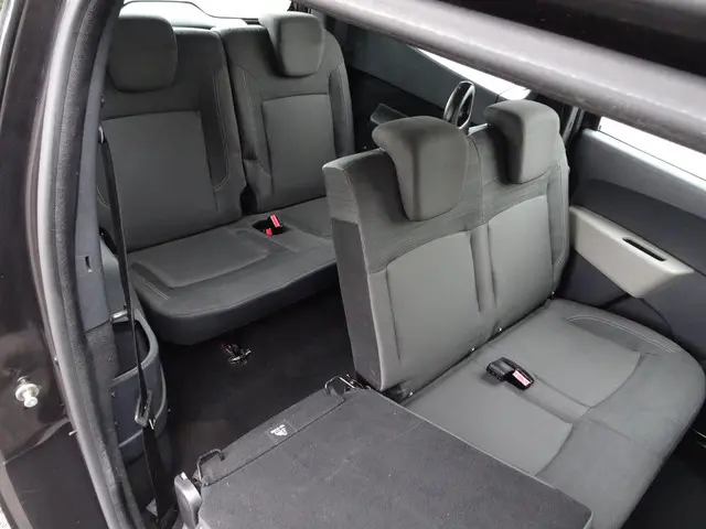 Dacia Lodgy 1.2 TCe Lauréate 7p. Airco Navi 2013 Benzine 11