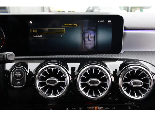 Mercedes-Benz A-Klasse 250 Premium Plus 2018 Benzine 10