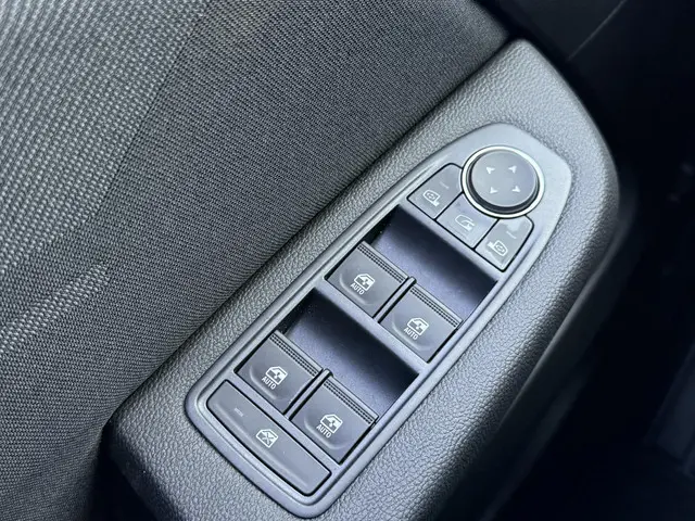 Renault Clio 1.0 TCe 90 GPF esprit Alpine 2025 Benzine 16