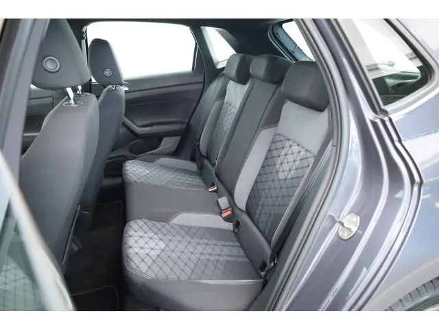 Volkswagen Polo 1.0 TSI R-Line 2025 Benzine 25