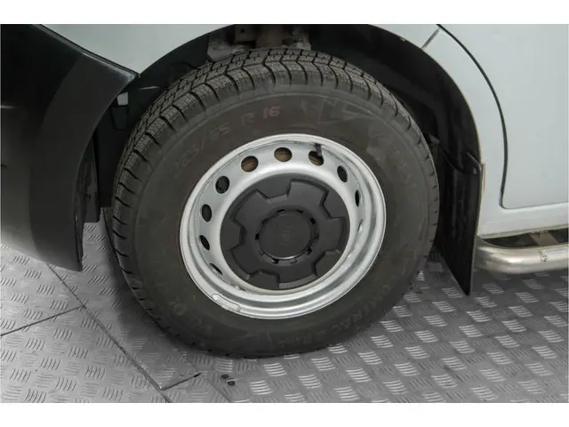 Renault Master T35 2.3 dCi L2H2 2018 Diesel 19