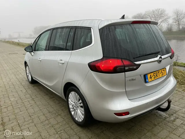Opel Zafira 3