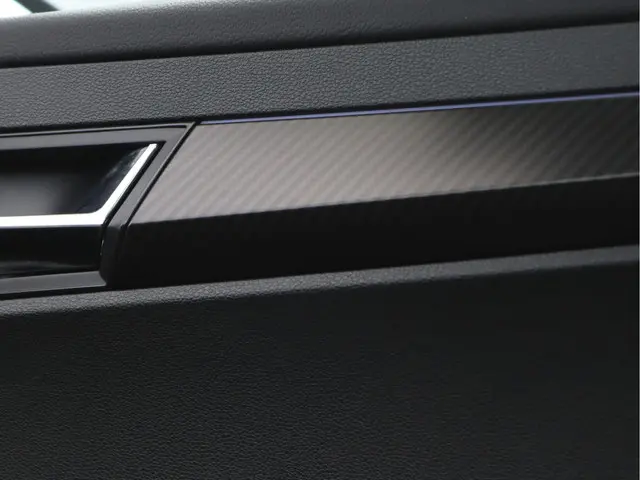 Škoda Karoq 1.5 TSI ACT Sportline 2019 Benzine 72