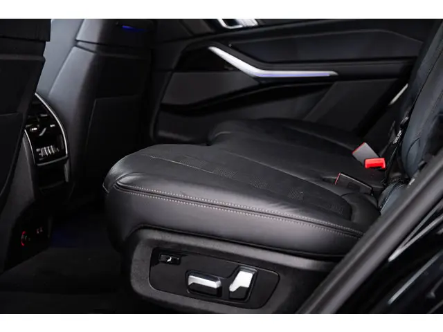 BMW X7 xDrive30d High Executive 2019 Diesel 24