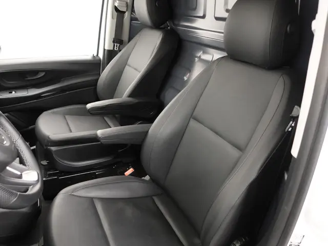 Mercedes-Benz eVito Lang 66 kWh 2022 Elektrisch 21