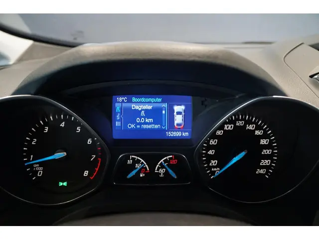 Ford C-MAX 1.6 EcoBoost Titanium 2013 Benzine 11