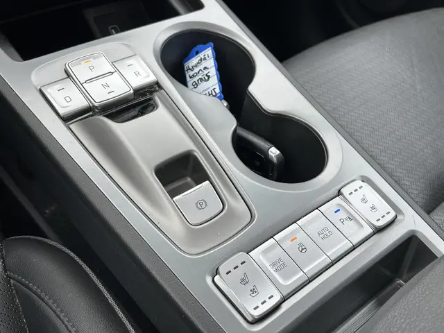 Hyundai Kona EV Premium 64 kWh 2020 Elektrisch 35