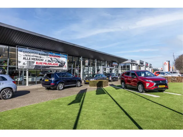Peugeot 2008 1.2 PureTech Blue Lion 130 PK 2018 Benzine 12