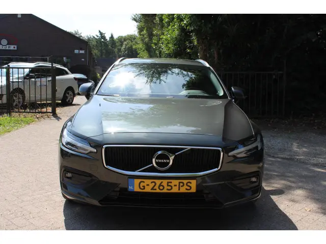 Volvo V60 2.0 T4 Momentum Pro 2019 Benzine 5