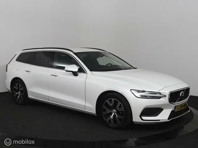 Volvo V60 2.0 B3 Essential| Camera | Trekhaak 2023 Benzine 3
