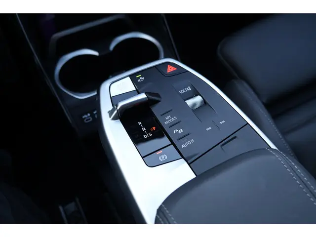 BMW X1 xDrive30e 2023 Hybride Benzine 39