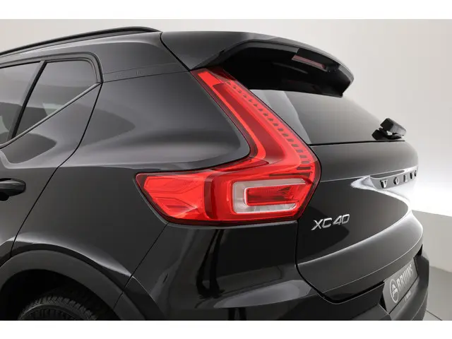 Volvo XC40 T5 Recharge R-Design 2022 Hybride Benzine 38