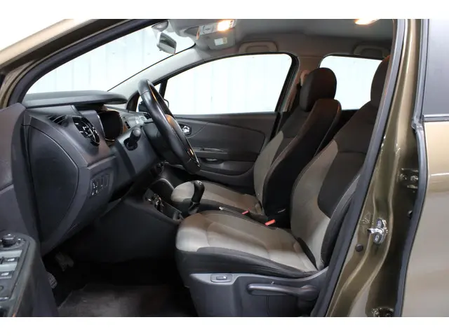 Renault Captur 0.9 TCe Limited 2016 Benzine 13