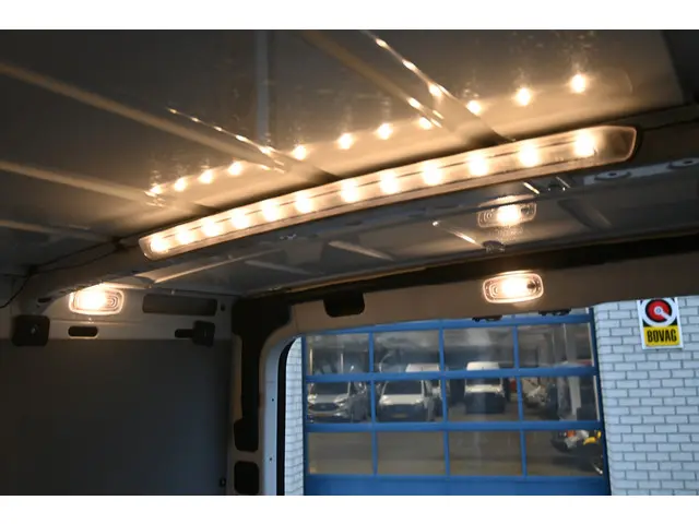 Mercedes-Benz Sprinter 211 CDI L1H1 FWD 2023 Diesel 14