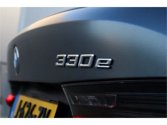 BMW 3 Serie 330e High Ex M-Sport 2020 Hybride Benzine 36