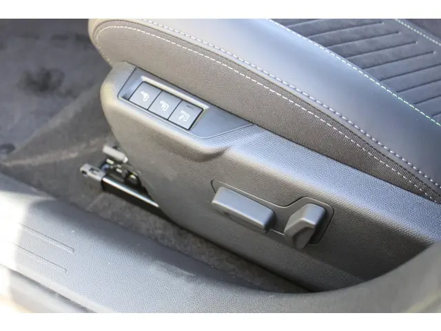 Peugeot e-208 EV GT 51 kWh 2025 Elektrisch 27