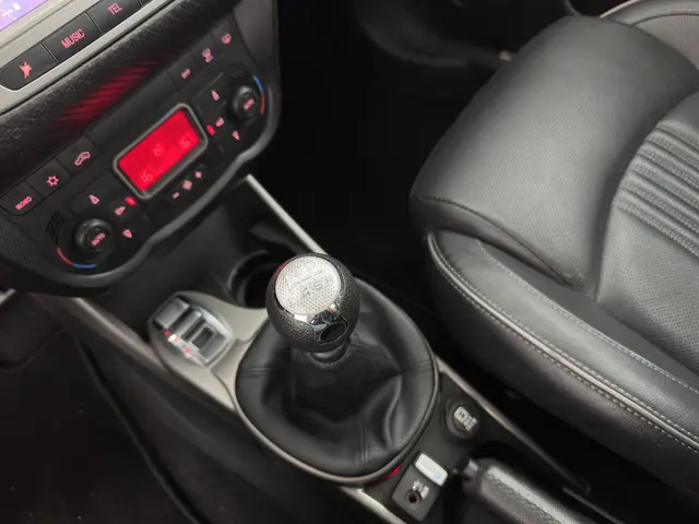 Alfa Romeo MiTo 0.9 TwinAir Distinctive 2013 Benzine 14