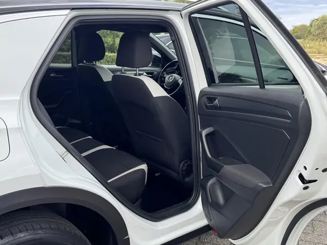 Volkswagen T-Roc 1.5 TSI Sport 2018 Benzine 25