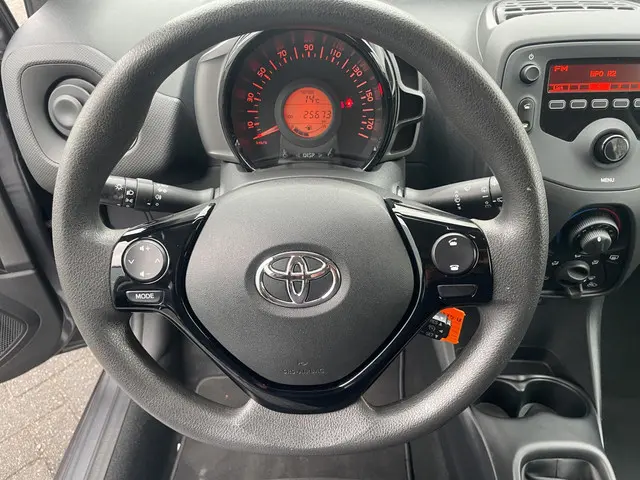 Toyota Aygo 1.0 VVT-i x-fun 2022 Benzine 3