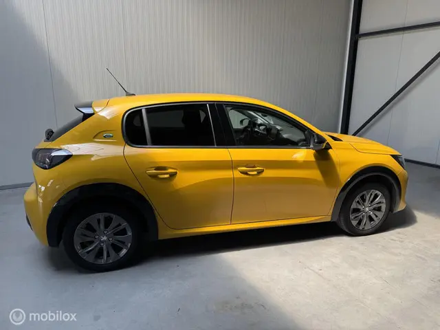 Peugeot e-208 EV 50 kWh Automaat 2022 Elektrisch 6