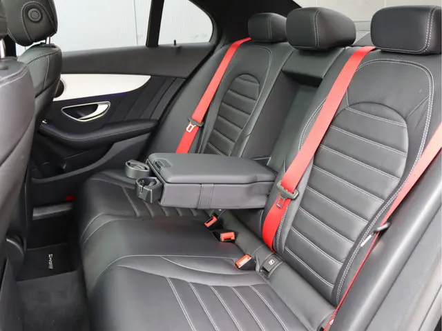 Mercedes-Benz C-Klasse 160 AMG 2020 Benzine 27