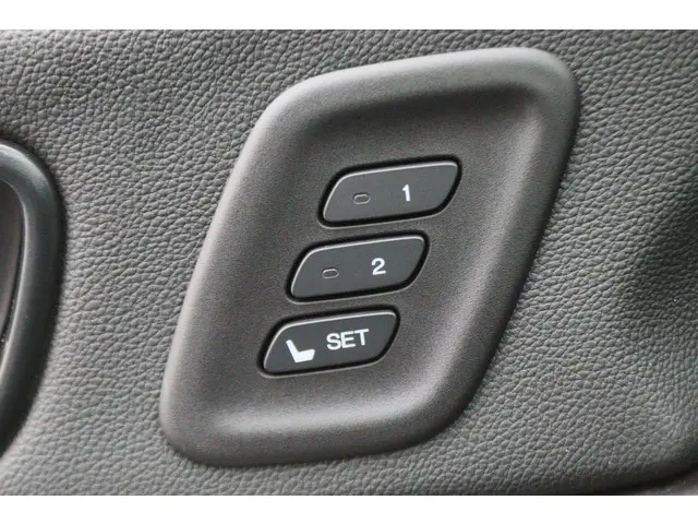 Honda CR-V 2.0 4WD Executive 2017 Benzine 35